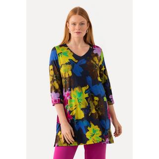 Ulla Popken  Maglia in tessuto fluente con fiori, scollo a V e maniche a 3/4 