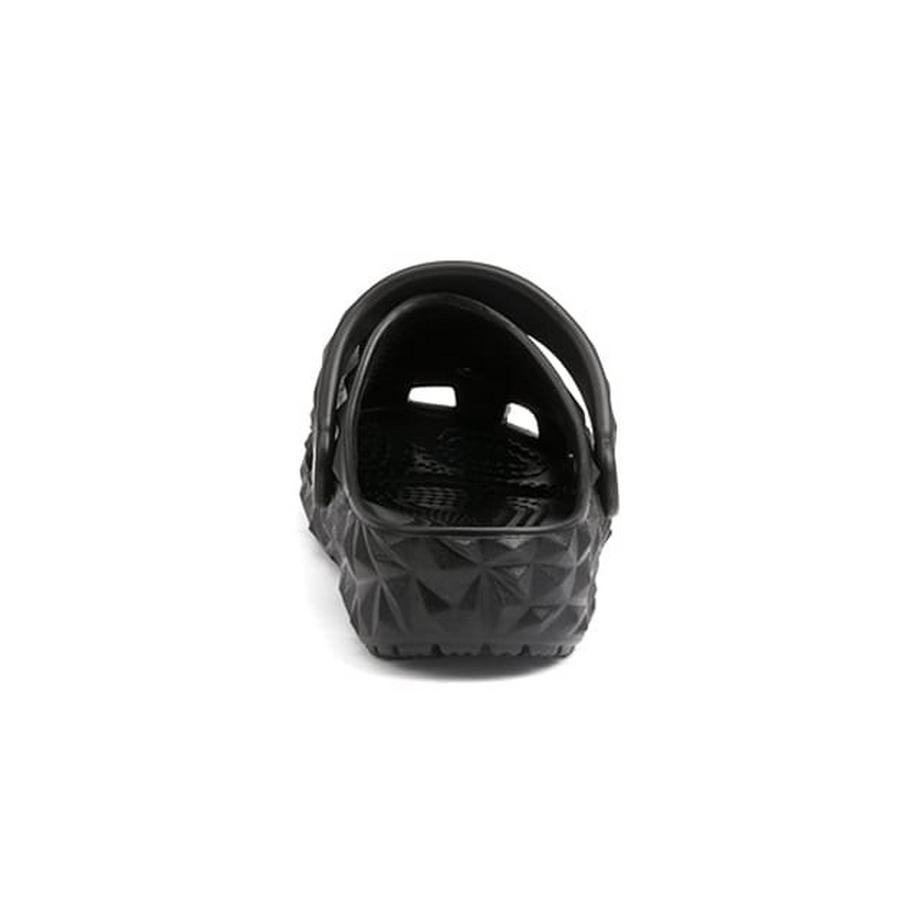 crocs Classic Geometric Clog  