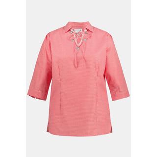 Ulla Popken  Blusa in tradizionale stile Tracht con design a quadri, colletto da camicia, abbottonatura e mezze maniche 