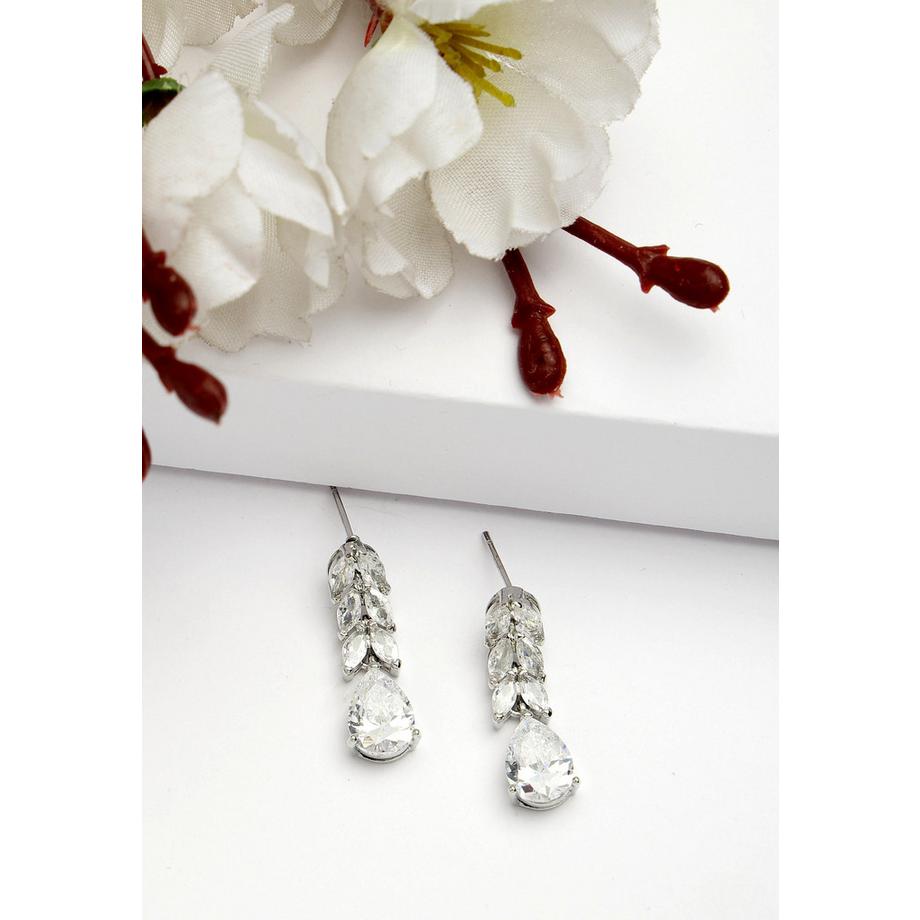 AVANT-GARDE PARIS  Collection Diva Boucles d'oreilles goutte feuille 