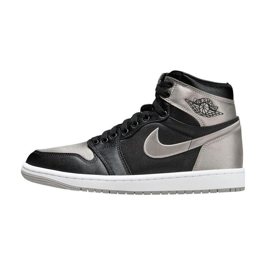 NIKE Baskets Air Jordan 1 en Cuir  