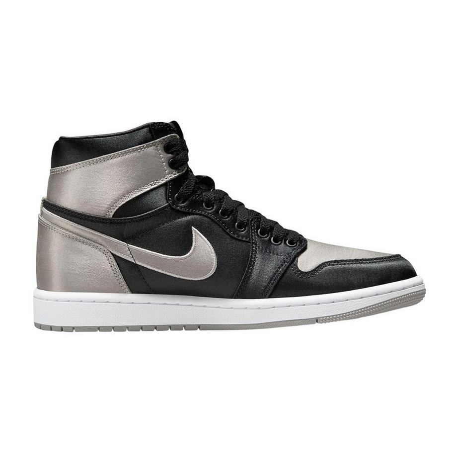 NIKE Baskets Air Jordan 1 en Cuir  