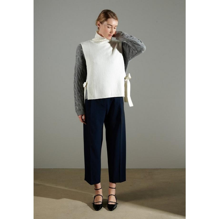 Studio Cashmere8 NAMI 15 Gilet col montant sans manches 4 fils  