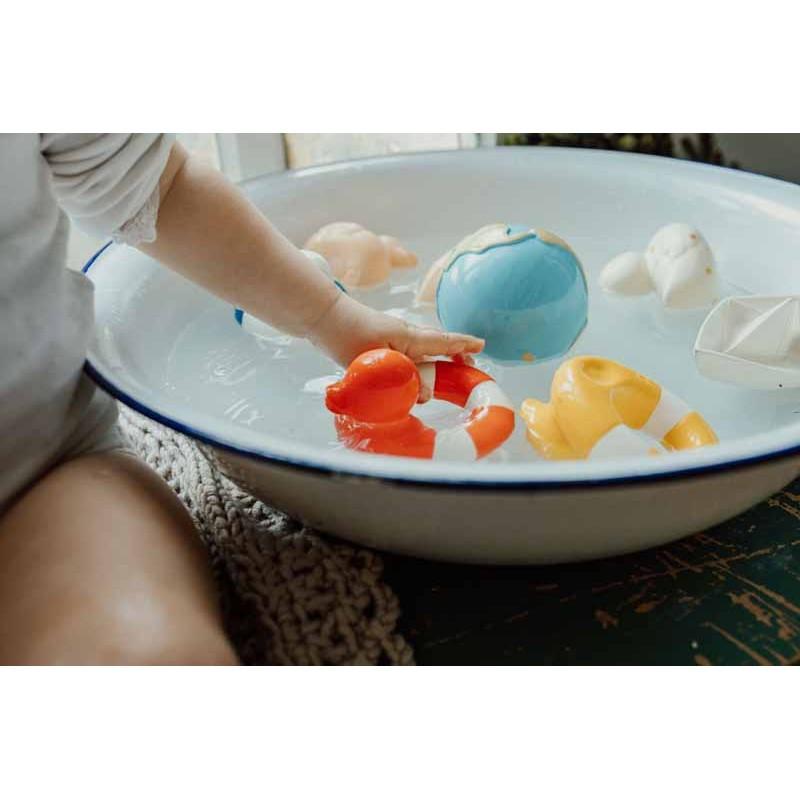 Oli & Carol  EARTHY The world ball 