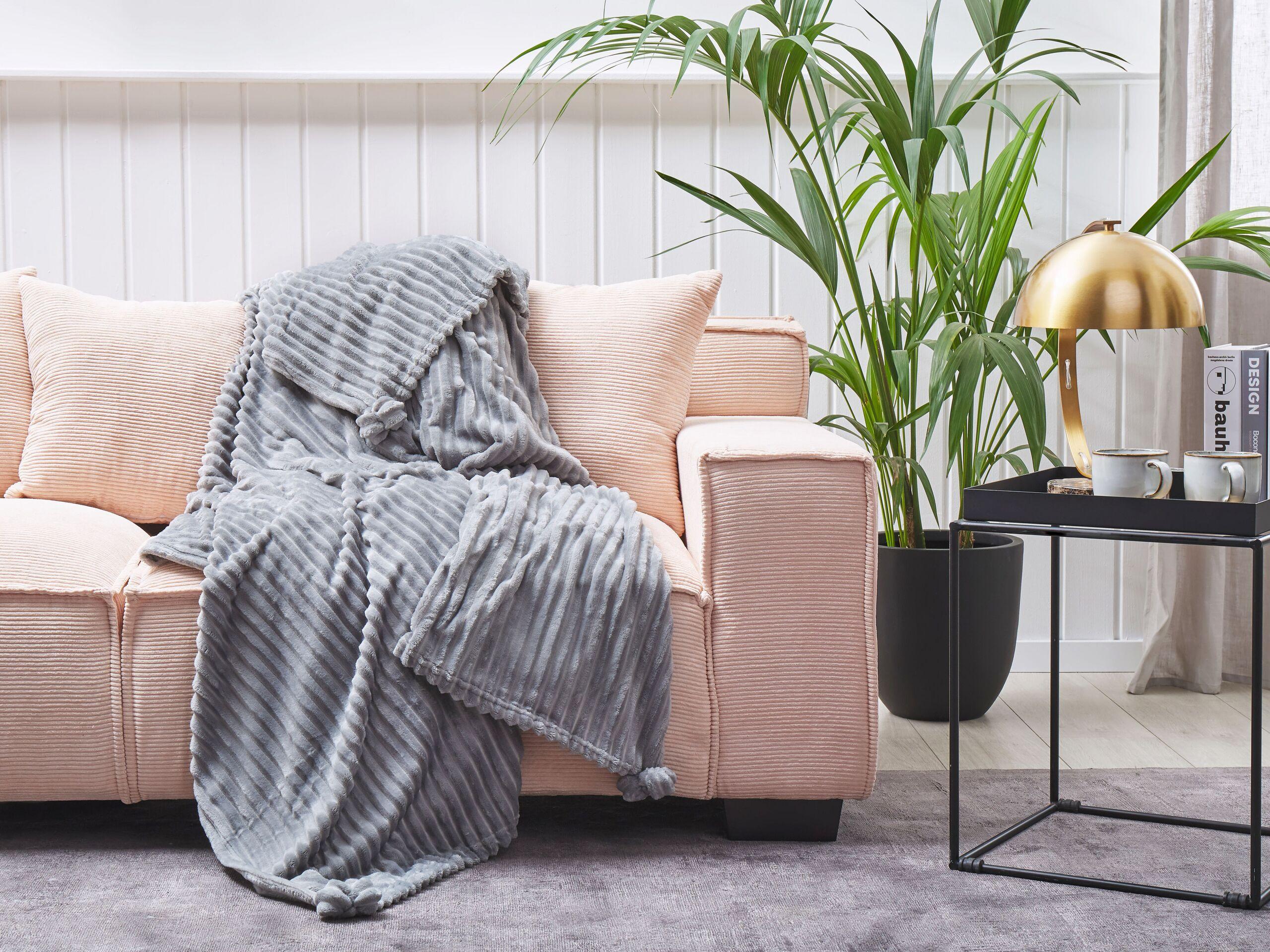 Beliani KAWERI Couverture Polaire Scandinave en Polyester  