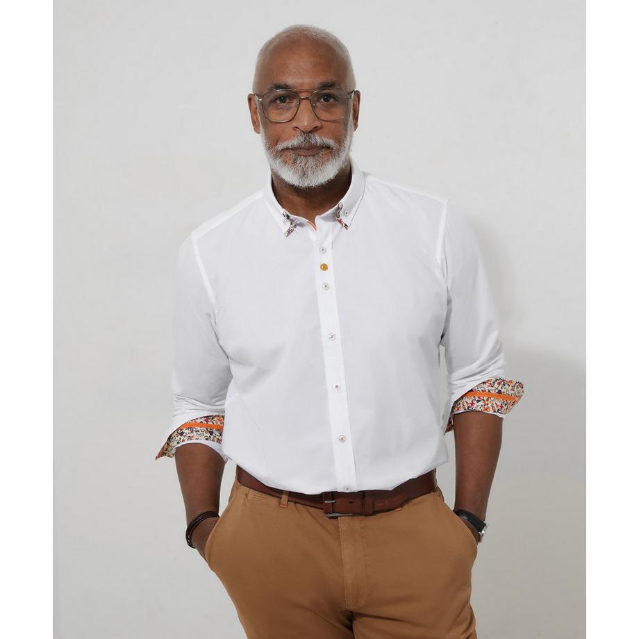 Hemd mit doppeltem Kragen