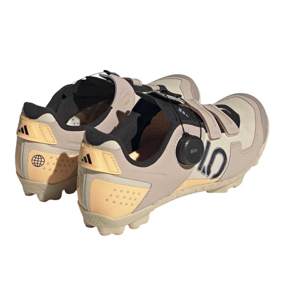 adidas Scarpe da Trekking Kestrel con Sistema di Allacciatura BOA  