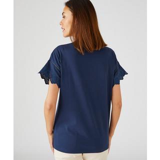 Damart  Tee-shirt broderies anglaises en pur coton biologique. 