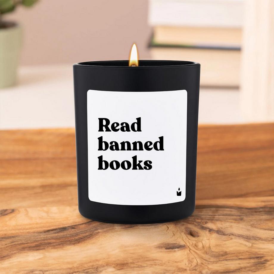 CandleHand Duftkerze Woody Read banned books  