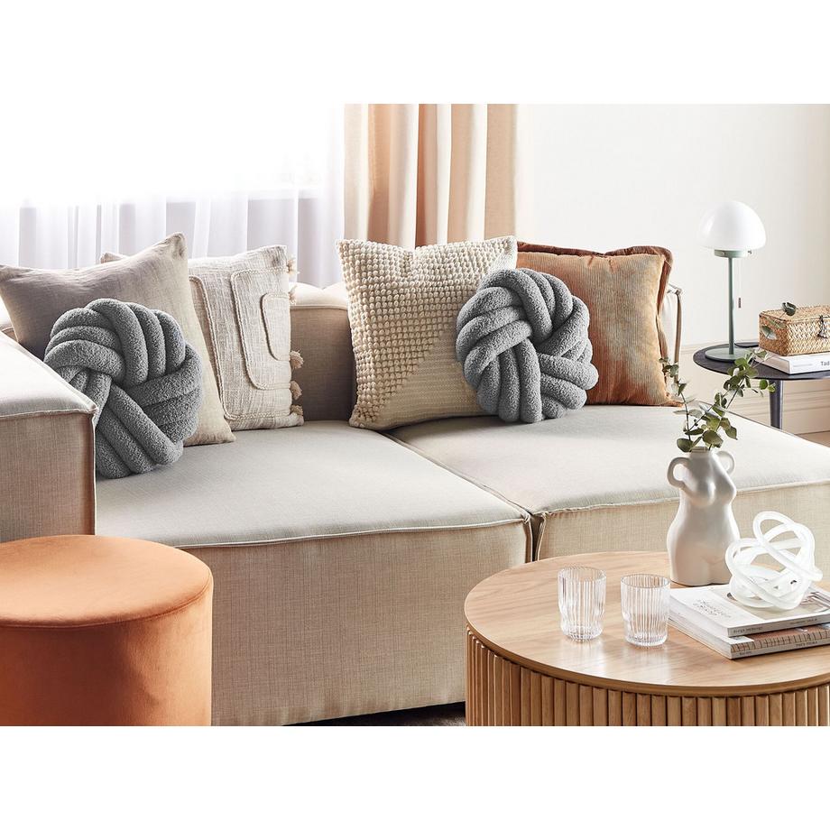 Beliani Lot de 2 coussins décoratifs en Bouclé Boho AKOLA  