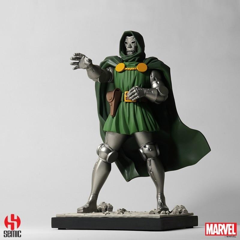 Semic  Static Figure - Fantastic 4 - Dr. Doom 