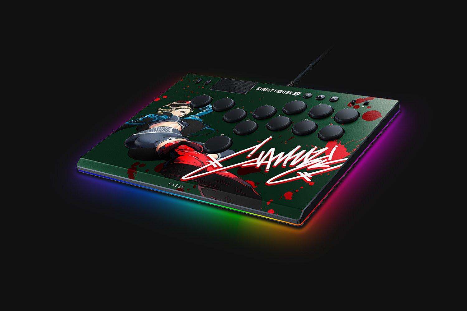 RAZER  Kitsune - SF6 Cammy Edition Multicolore USB Speciale PC, PlayStation 5 