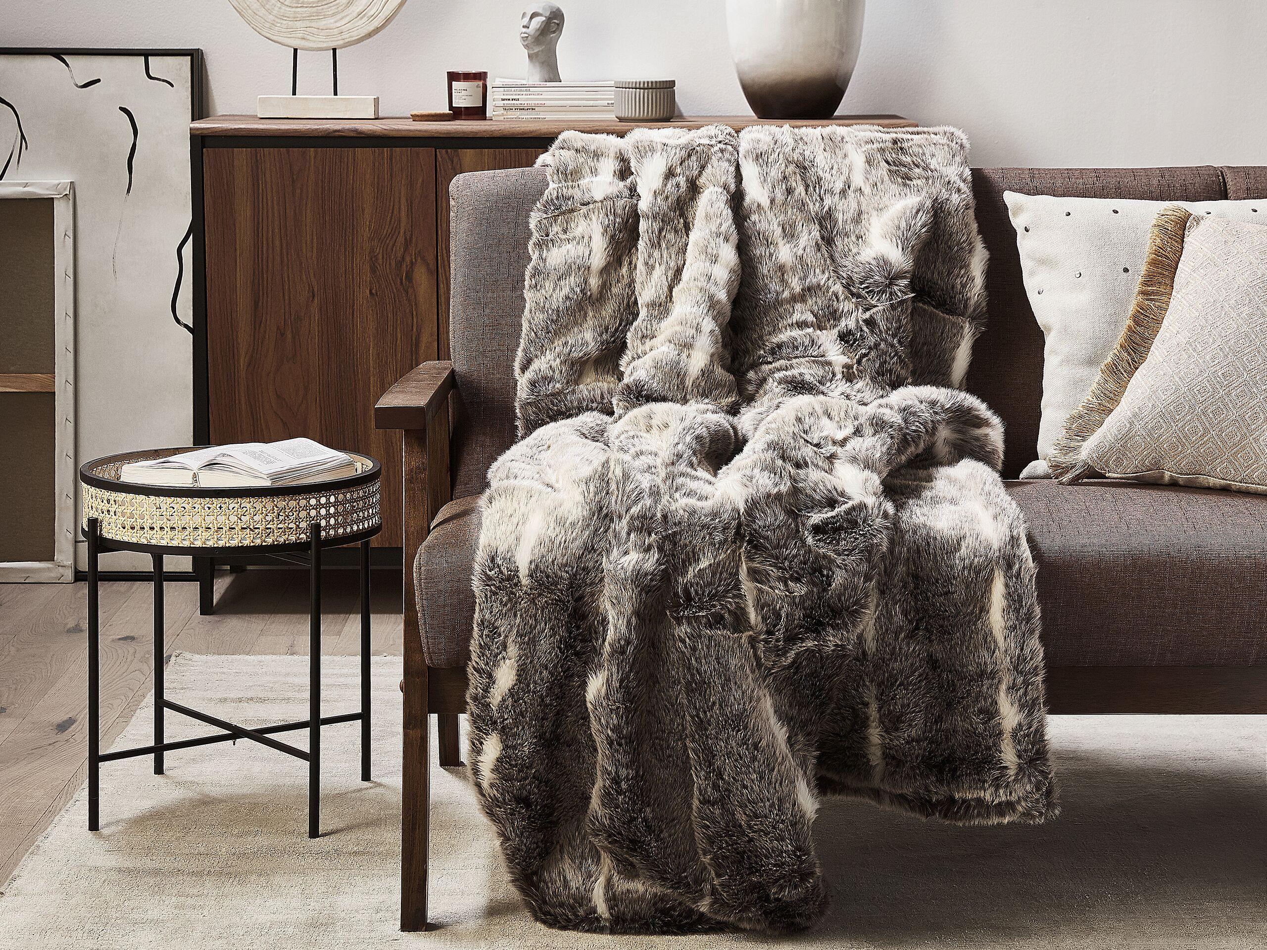 Beliani TADDART Coperta Morbida Moderna in Acrilico  