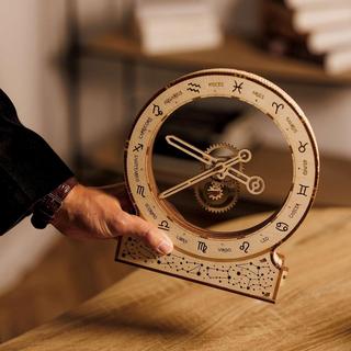 Wood Trick  Bausatz Kinetic Clock: Zodiac (157Teile) 