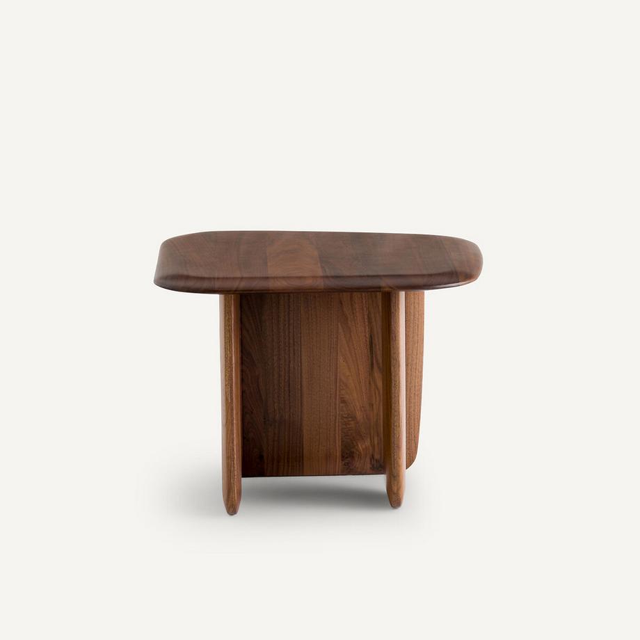 AM.PM Table basse en noyer massif  