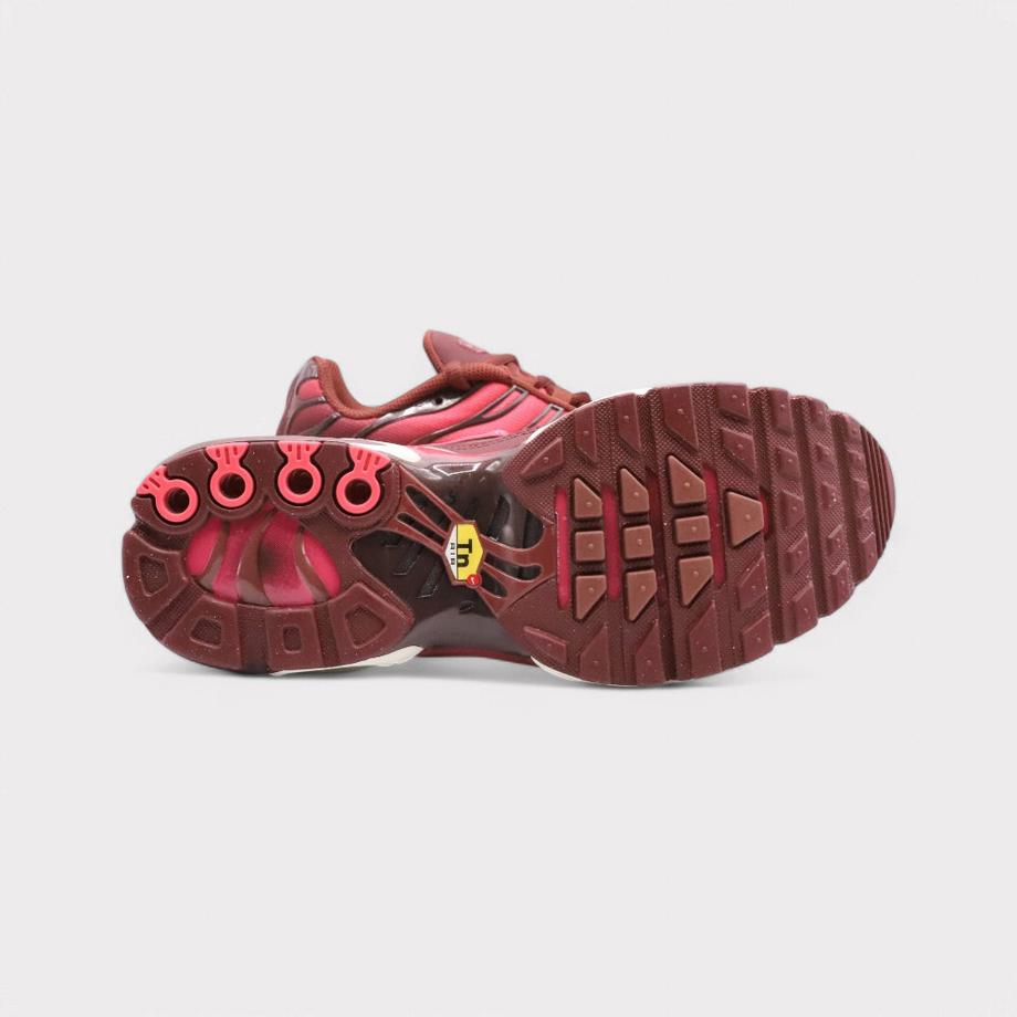 NIKE  Air Max Plus - Burgundy Crush 