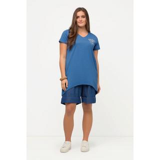 Ulla Popken  T-shirt en coton bio, avec décolleté en V et manches courtes. Silhouette en A. 