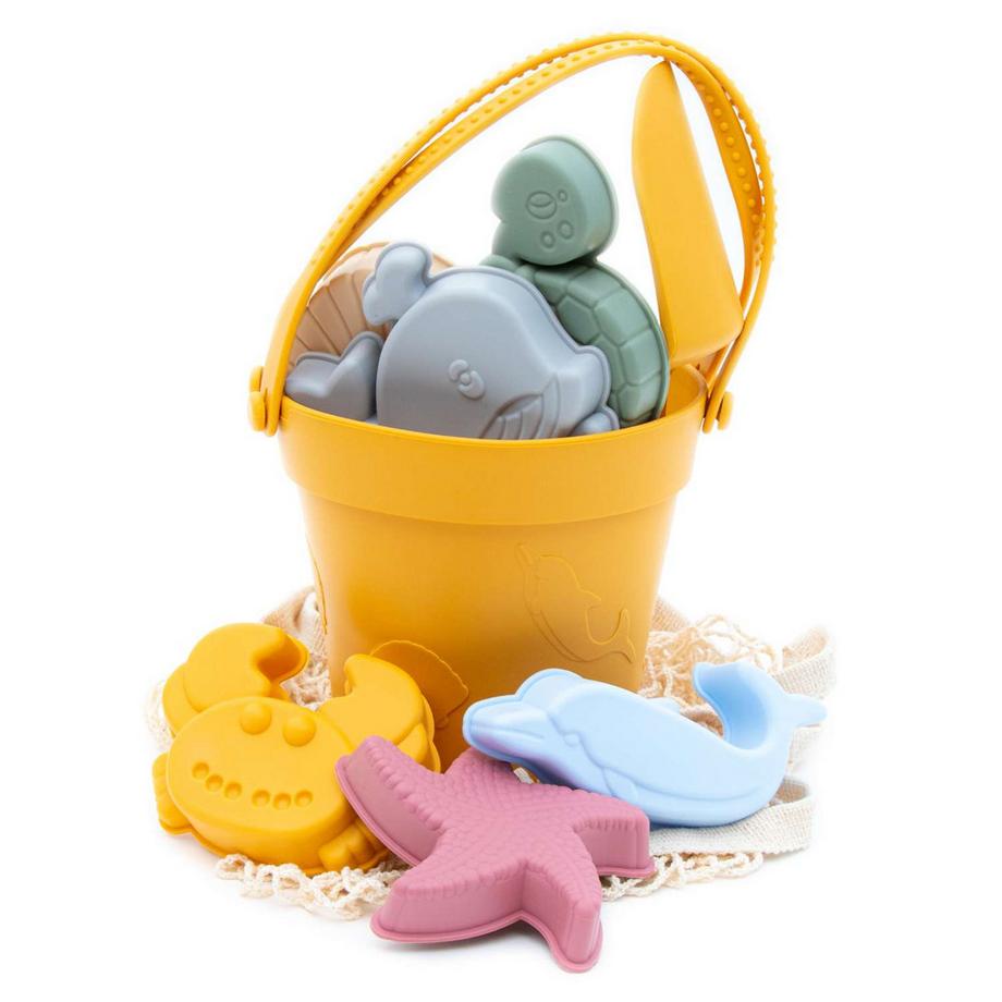 Set Di 9 Giocattoli Di Sabbia Con 6 Stampi, Secchiello, Paletta E Borsa Per Il Trasporto