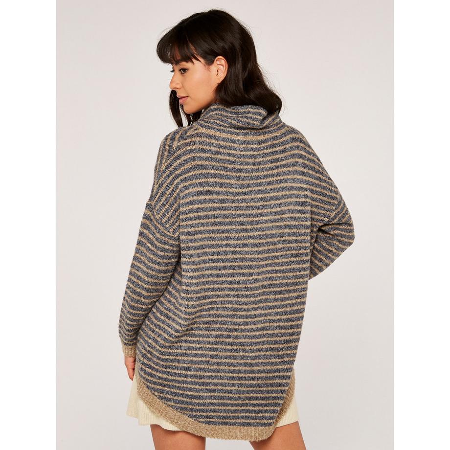 Gestreifter Pullover mit hohem Kragen