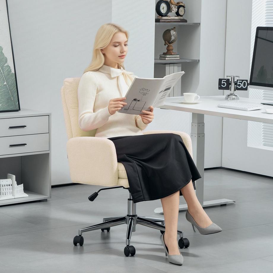 Northio  Bürostuhl Ergonomischer Schreibtischstuhl mit Armlehne, Lammwolle-Optik, Höhenverstellbarer Drehstuhl mit Wippfunktion, Gepolstert Home-Office-Stuhl, Cremeweiß | 