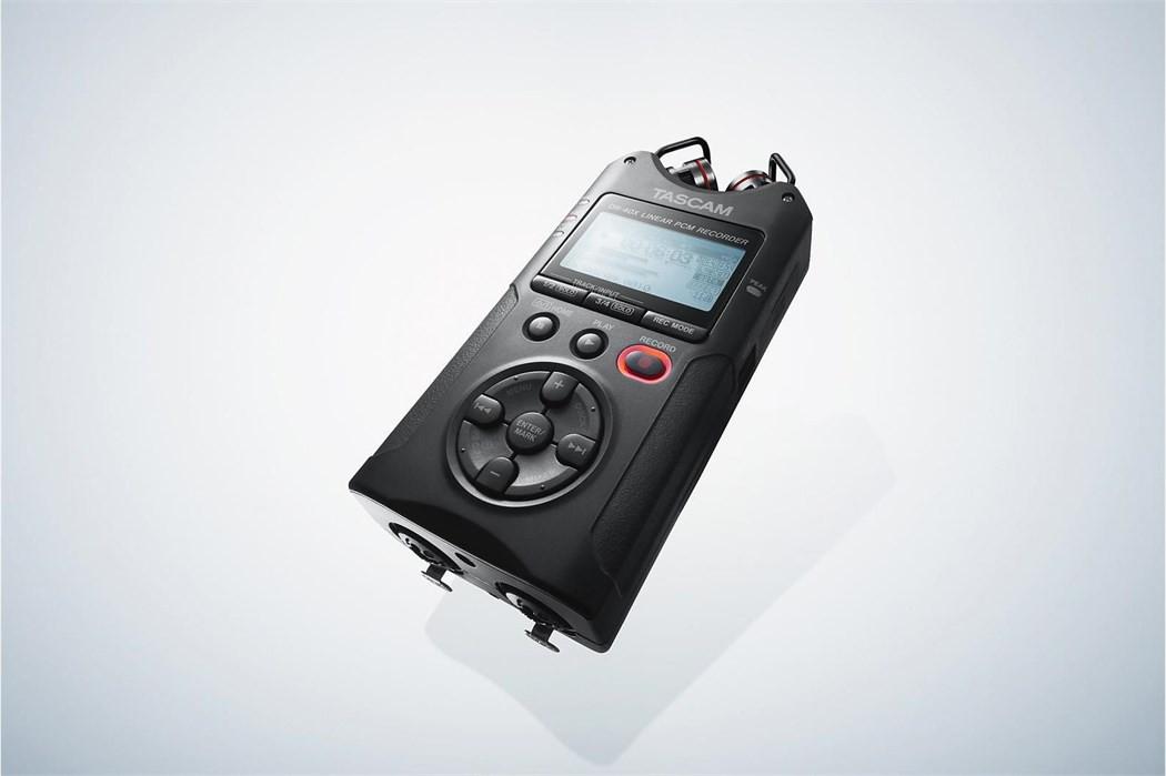 Tascam  DR-40X - 4 Track Handheld Recorder, USB Audio Interface 