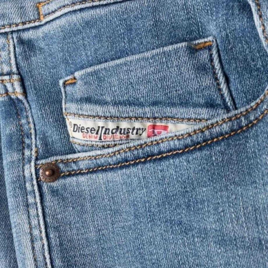 DIESEL Sleenker Skinny Jeans  