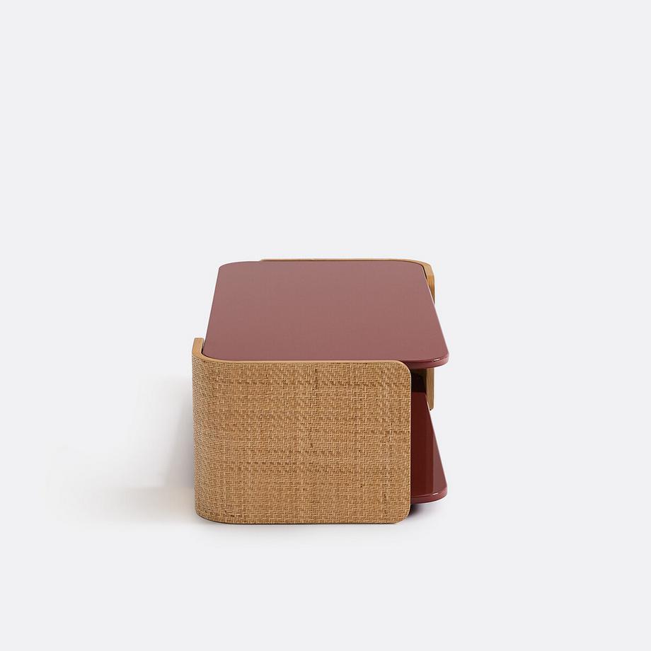 La Redoute Intérieurs Couchtisch TALMA aus bordeauxfarbenem Hochglanzlack und Rohrgeflecht  
