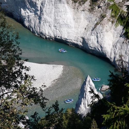 Geschenkidee  Rafting en famille sur le Rhin antérieur (pour 3 personnes) 