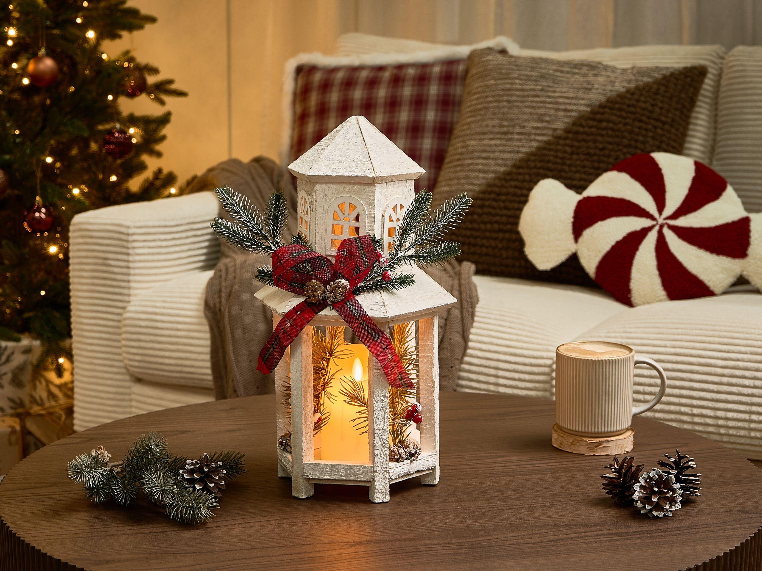 Beliani LED Laterne aus Tannenholz Klassisch SAVIVESI  