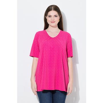 T-shirt s'inspirant des tenues traditionnelles bavaroises, encolure en V et manches courtes, coupe évasée