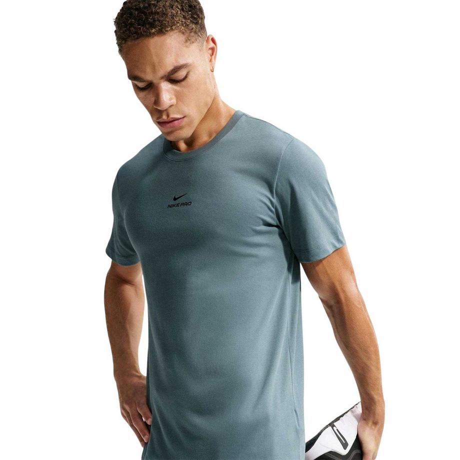 NIKE  T-Shirt 