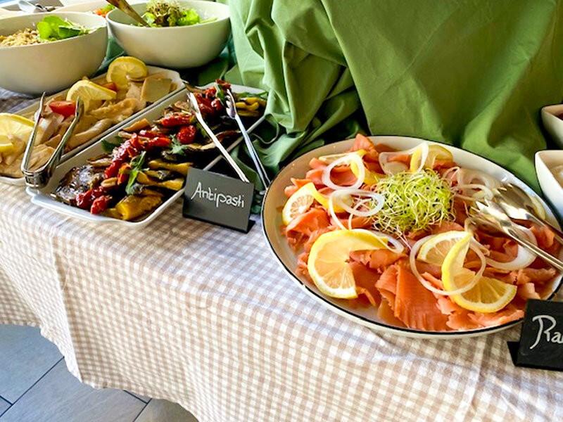 Smartbox  Delizioso Brunch in una locanda tradizionale vicino a Zurigo - Cofanetto regalo 