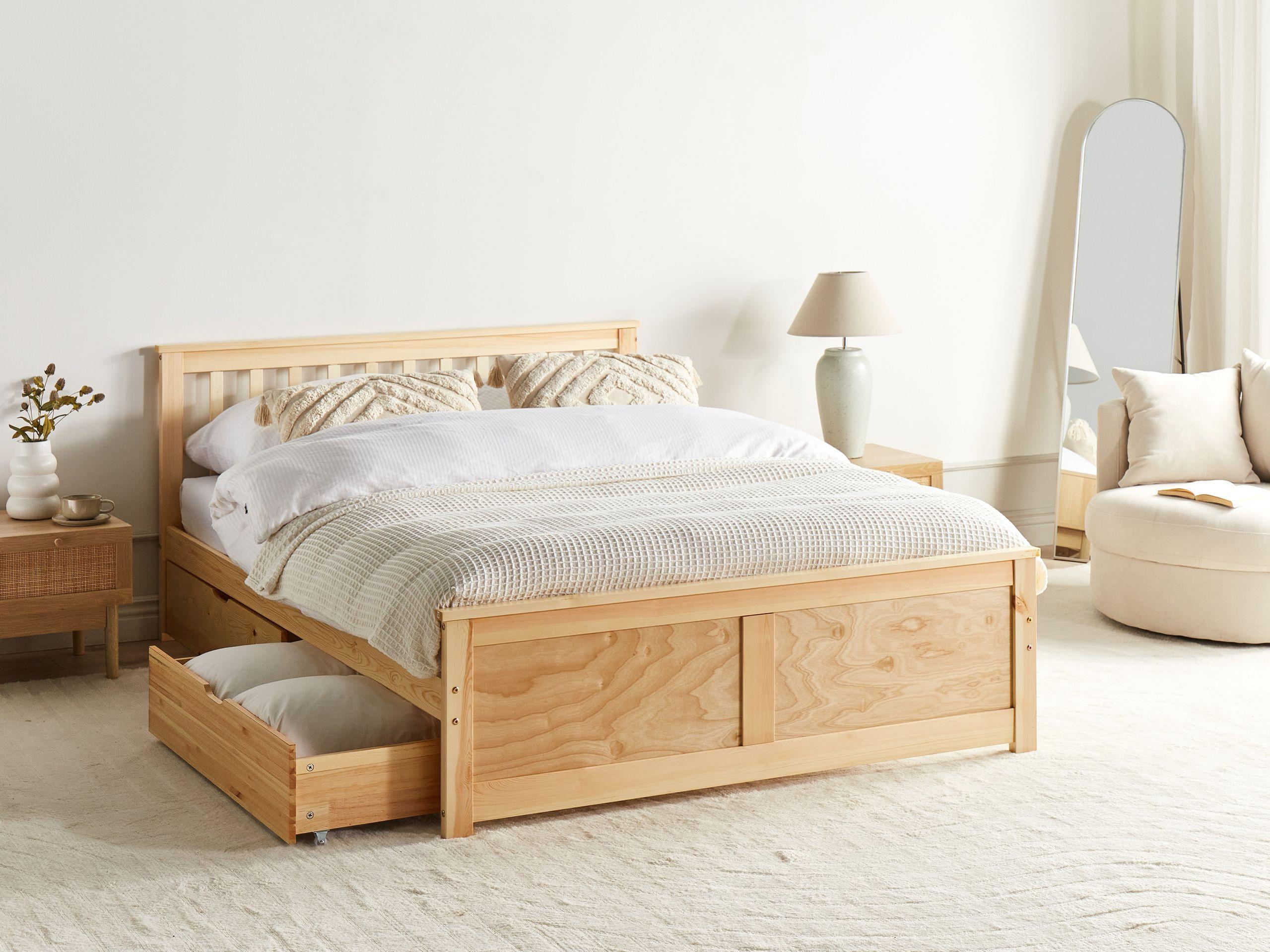 Beliani Lit avec tiroirs de rangement en Bois de pin Scandinave OLENDON  