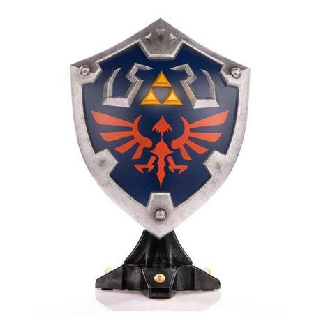 First 4 Figures  Zelda Breath of the Wild PVC Statue Hylian Shiled (29cm) 
