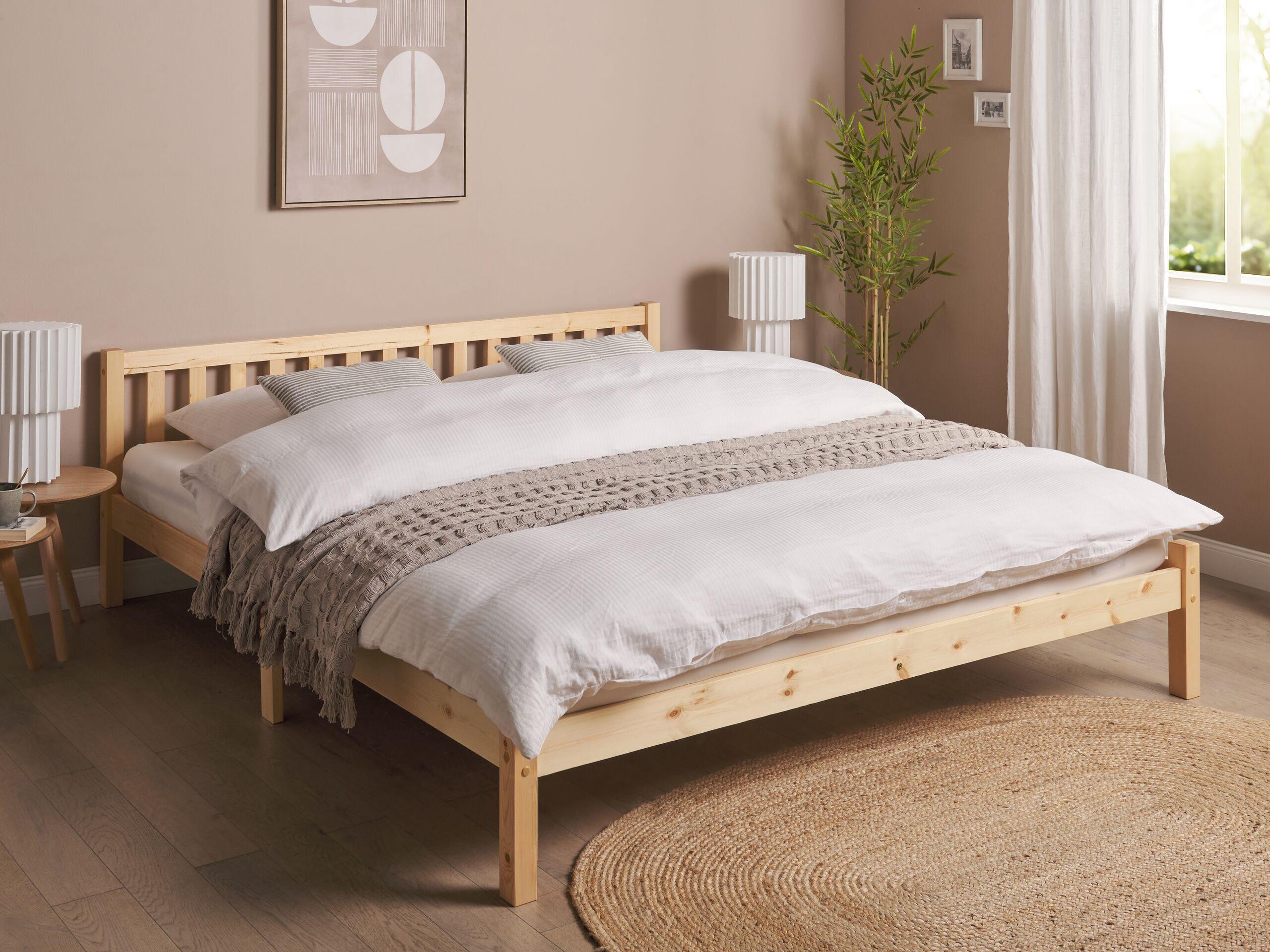 Beliani Letto con rete a doghe en Legno di pino Scandinavo FLORAC  