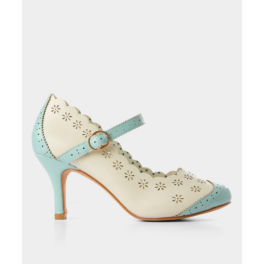 Riemchenschuhe mit floralem Durchbruchmuster