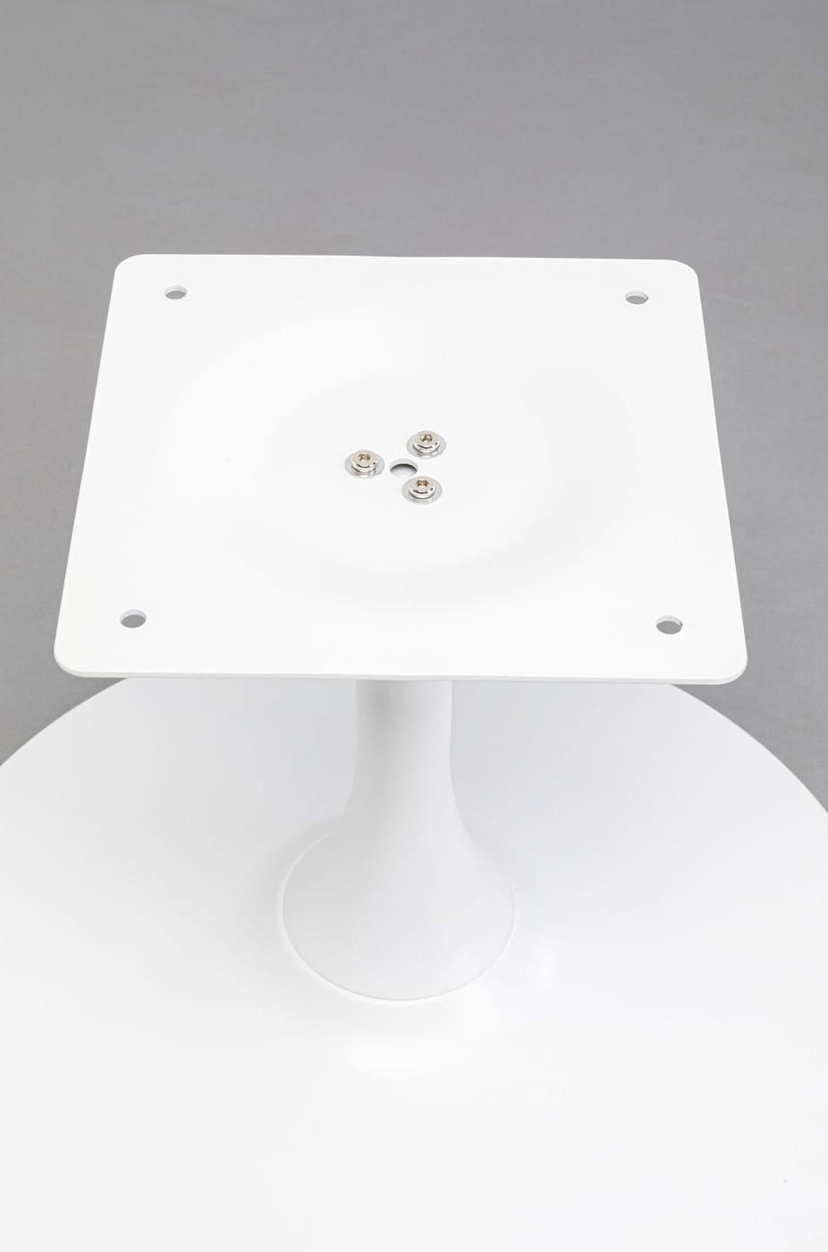 KARE Design Table basse structure Schickeria blanche vers 60  