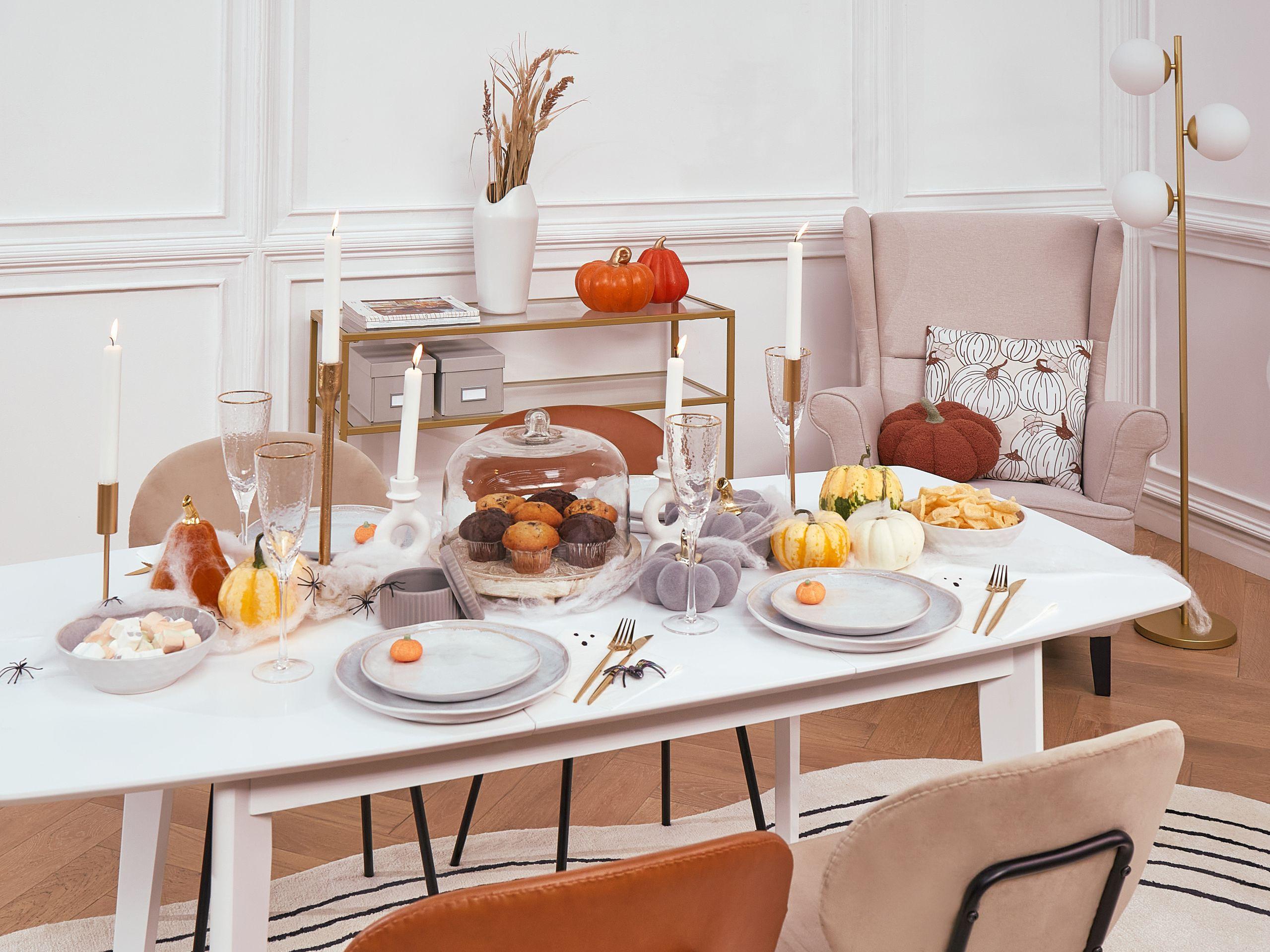 Beliani Champagnerflöten im 4er Set aus Glas Retro TOPAZ  