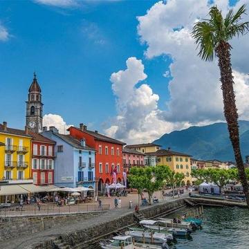 Pause au Tessin - 1 nuit demi-pension & wellness ou train de montagne inclus (pour 2 personnes)