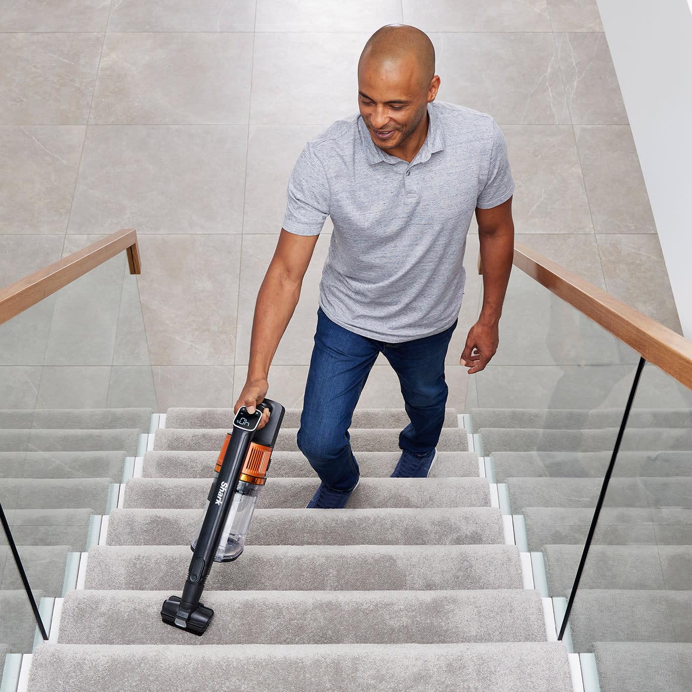 Shark IZ300CH Anti Hair-Wrap Akkustaubsauger mit Flexology  