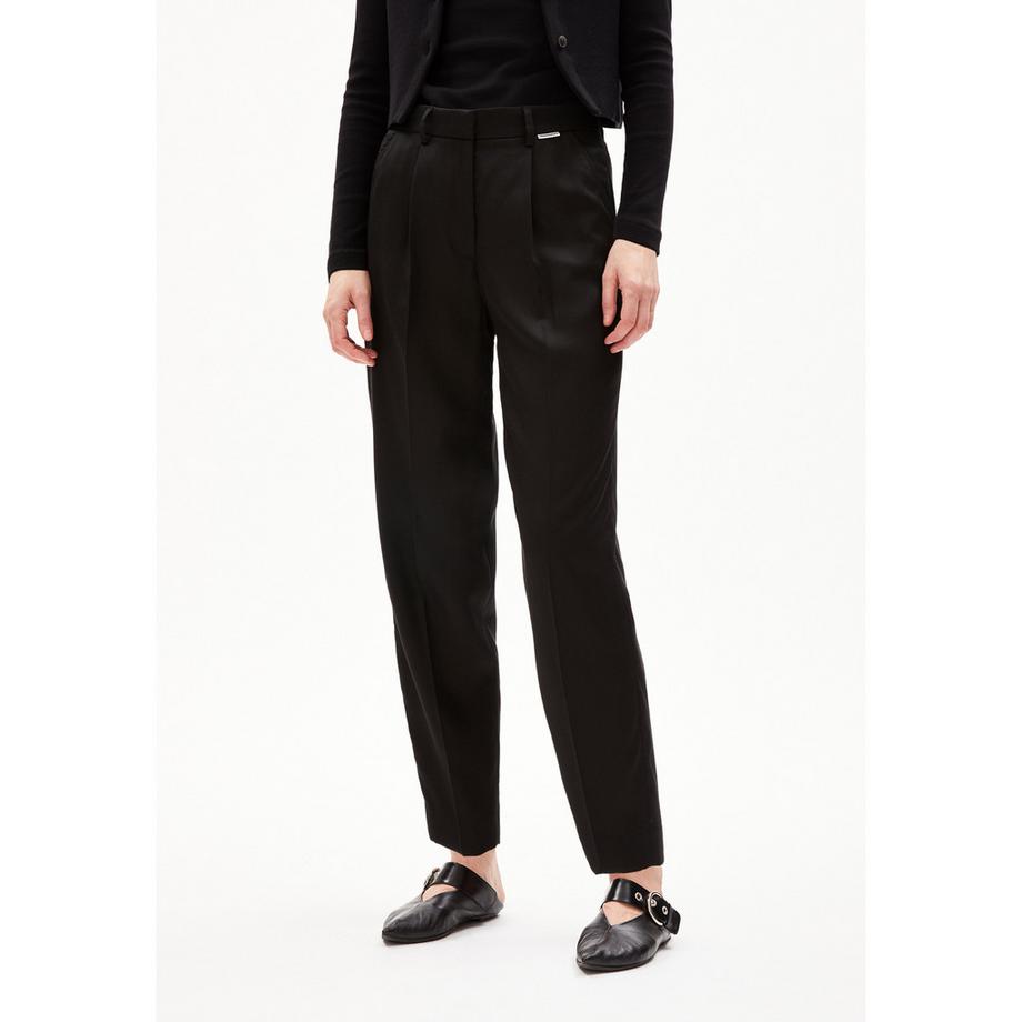 ARMEDANGELS Sandrinaa Tapered Leg Pantaloni  
