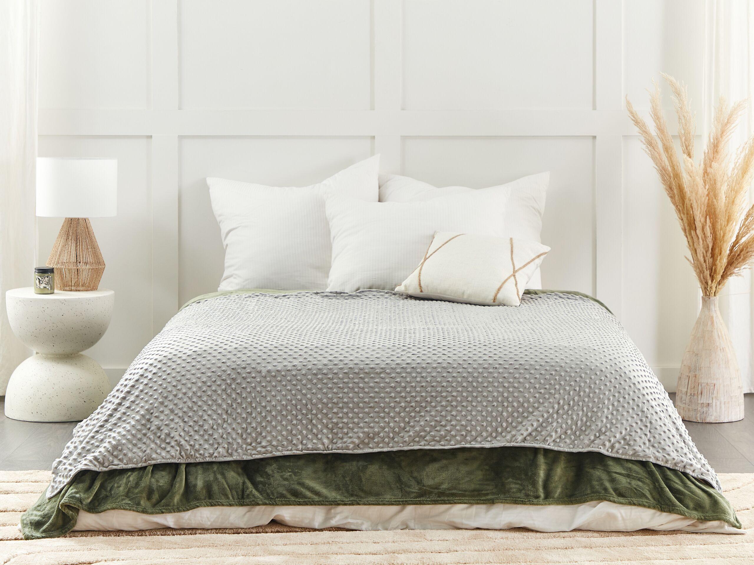 Beliani CALLISTO Fodera per coperta pesante moderna in poliestere  