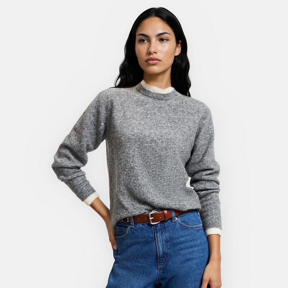 Pull avec détails fantaisie au col