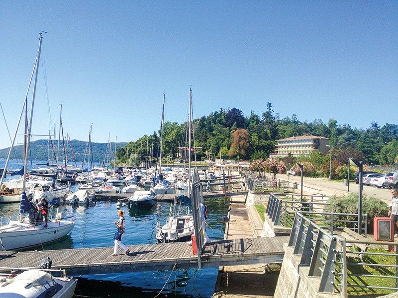 Smartbox  Mit dem Helikopter über den Lago Maggiore: 1 Rundflug für 2 Personen - Geschenkbox 