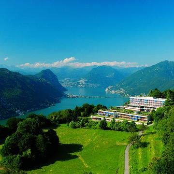 Wellness au Tessin - 1 nuit en chambre Comfort avec spa et petit déjeuner (pour 2 personnes)