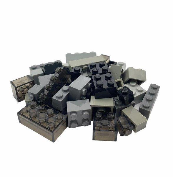 Q-BRICKS       Graues Mischset, enthält 300 Steine ​​in den Größen 1×1 (60 Stück), 1×2 (60 Stück), 1×4 (60 Stück), 2×2 (60 Stück) und 2×4 (60 Stück) in verschiedenen Grautönen (Stein, Verkehrs, transparentes Verkehrs, Staub, Licht).                 