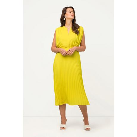 Ulla Popken  Abito midi in chiffon senza maniche con plissettatura e scollo a V 