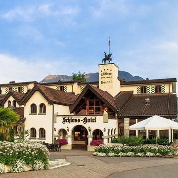 Nuit romantique dans un château avec petit déjeuner (pour 2 personnes)