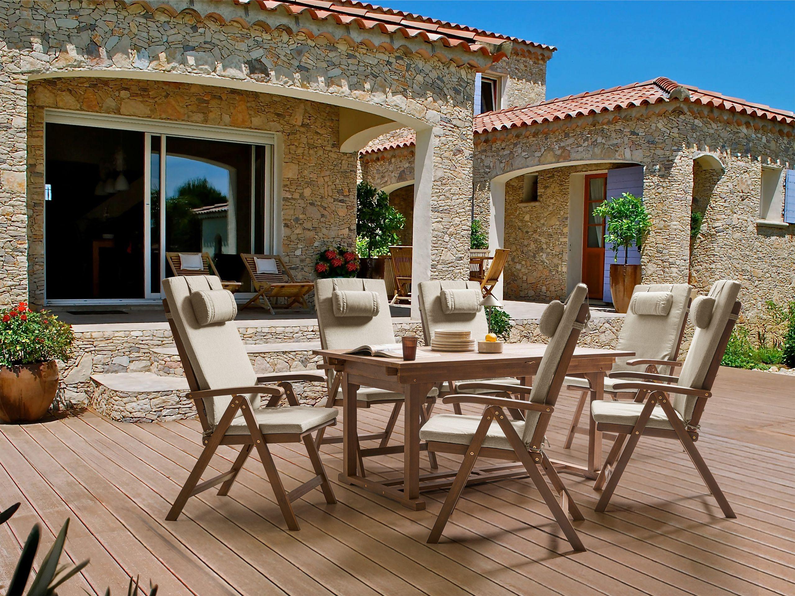 Beliani Salle à manger de jardin avec chaises en Acacia Traditionnel AMANTEA PREMIUM  