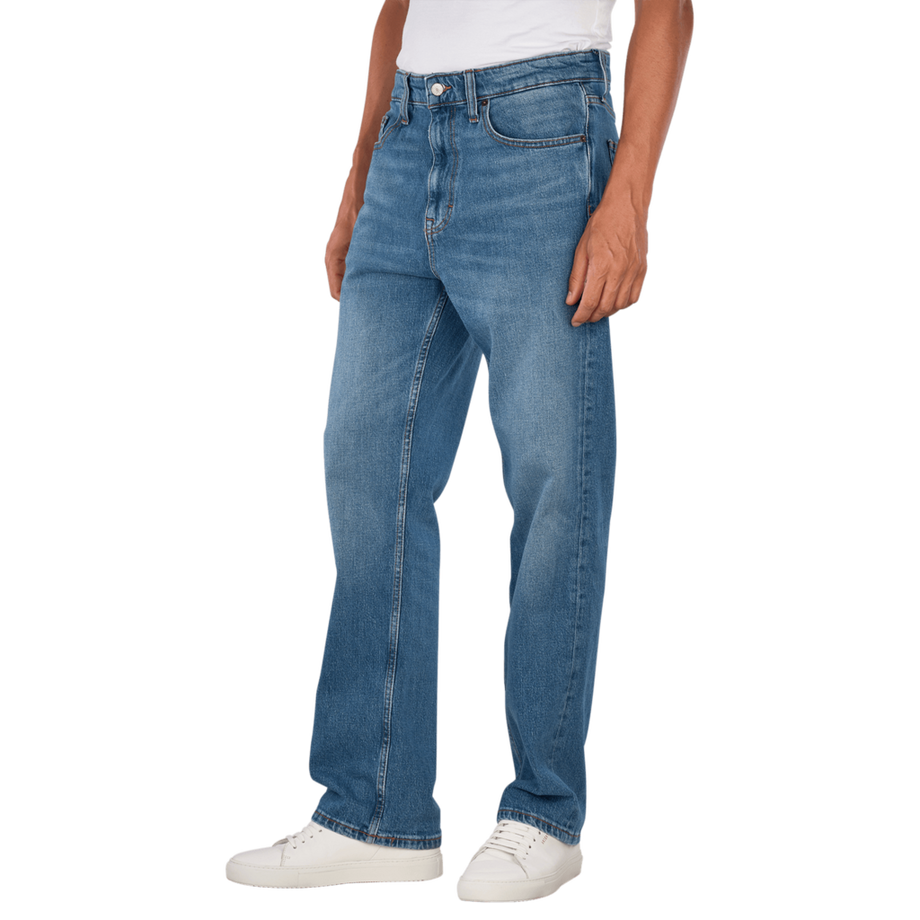 TOMMY JEANS Otis Straight Fit Jeans  